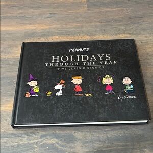 Peanuts Holidays Through the Year Book Schulz snoopy Charlie Brown hallmark